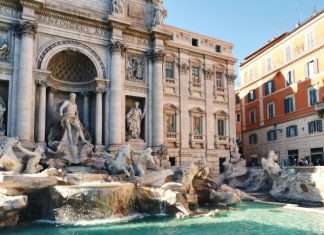 Trevi fontein in Rome: Tips voor bezoek + Weetjes & info trevi fontein rome